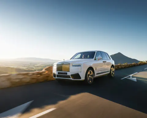 Rolls-Royce — automotive photograph by Willie Botes