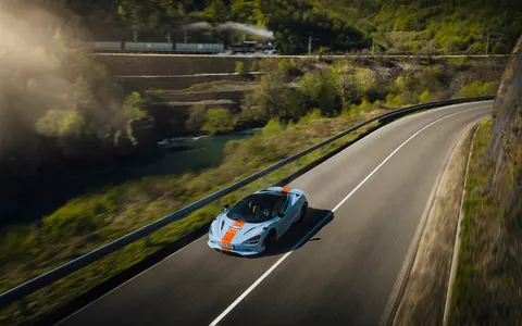 McLaren — automotive photograph by Willie Botes